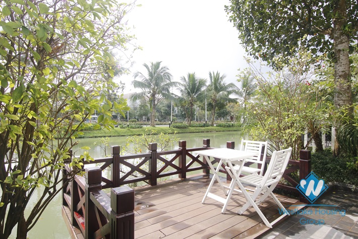 Hanoi furnished 4 bedrooms villa for let in Vinhomes Riverside with river view